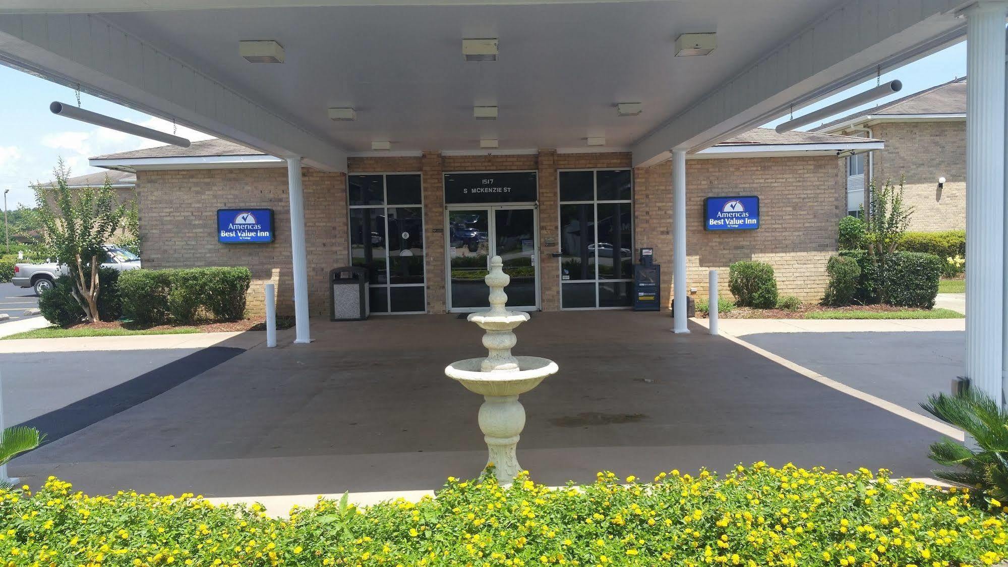 Americas Best Value Inn & Suites-Foley Exteriér fotografie